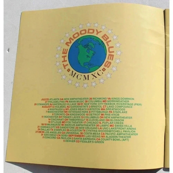 Vintage The Moody Blues MCMXC Legend of a Band Tour Concert Program - Picture 2 of 5